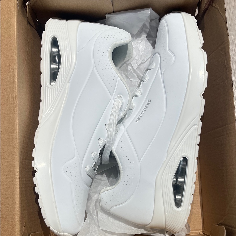 Skechers Men's White Air-Cushioned Sneakers